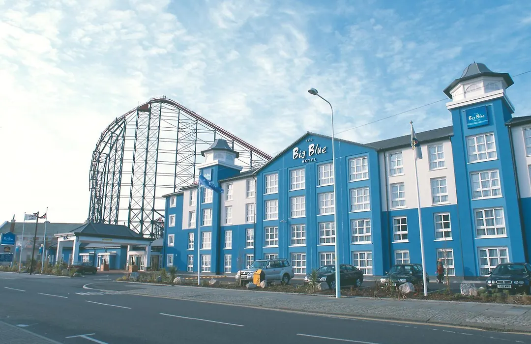 The Big Blue Hotel - Blackpool Pleasure Beach-1